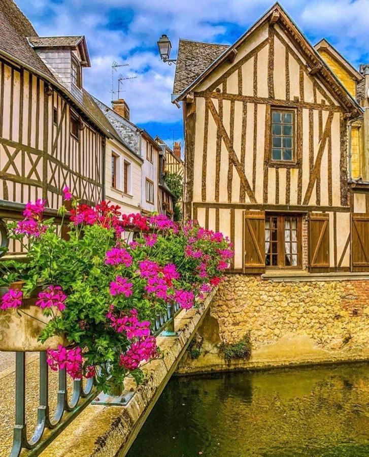 Maison Léontine Bernay  Esterno foto
